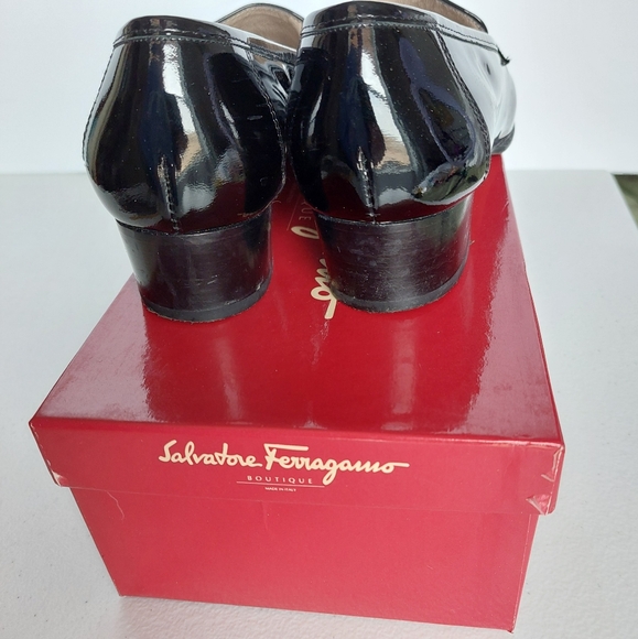 Salvatore FERRAGAMO Woman's Black Loafer Patten Learther Block Heal W/Box - Picture 13 of 16